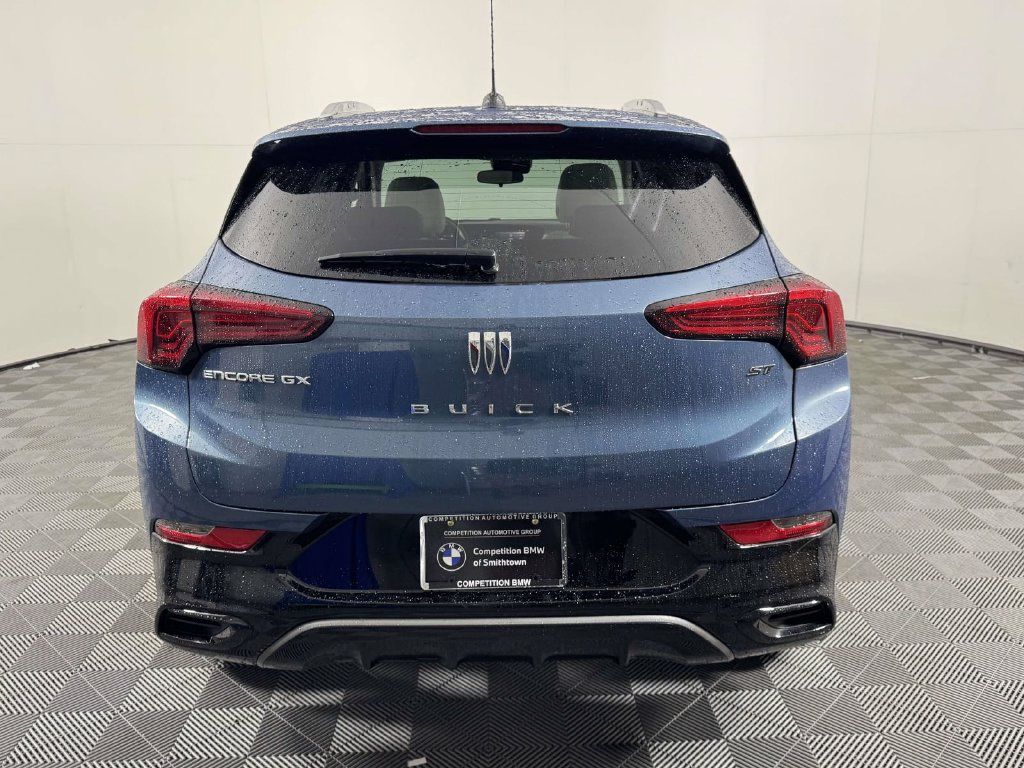 Used 2024 Buick Encore GX Sport Touring w/ Experience Buick Package FWD image 9
