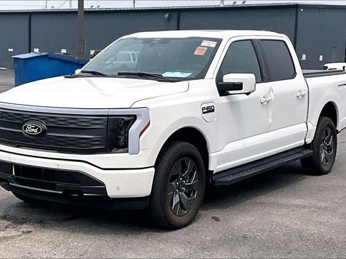 Used 2025 Ford F150 Lightning Lariat AWD/4WD image 2