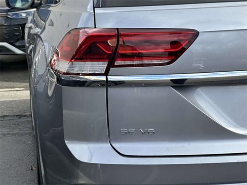Certified 2021 Volkswagen Atlas Cross Sport SE image 11