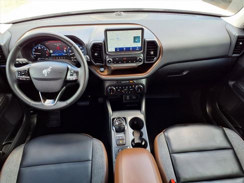 Used 2024 Ford Bronco Sport Outer Banks w/ Tech Package image 4