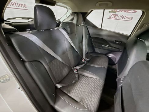 Certified 2023 Nissan Kicks SV FWD image 27
