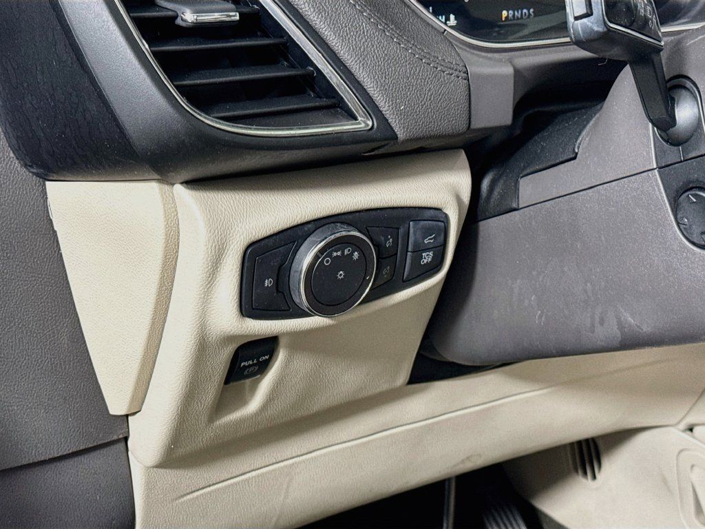 Used 2019 Lincoln Nautilus Reserve FWD image 10