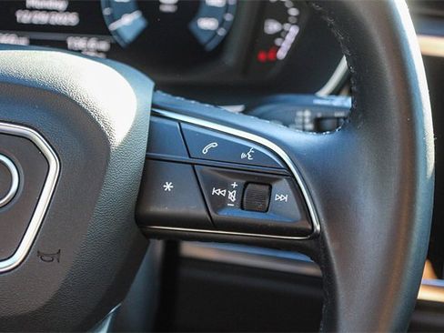 Used 2020 Audi Q3 2.0T Premium w/ Convenience Package image 32