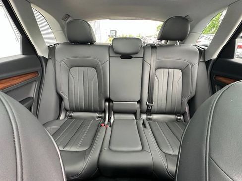 Used 2023 Audi Q5 2.0T Premium w/ Convenience Package AWD/4WD image 30