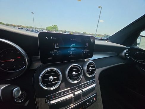 Used 2022 Mercedes-Benz GLC 300 4MATIC image 20