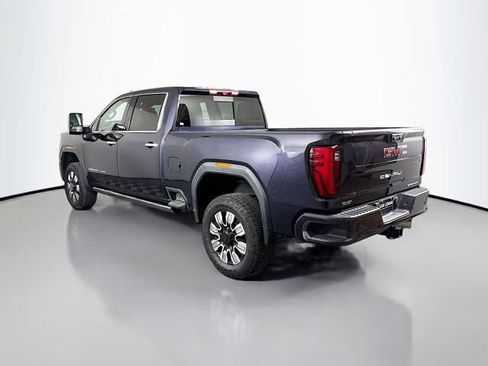 Used 2024 GMC Sierra 2500 Denali w/ Denali Reserve Package AWD/4WD image 5