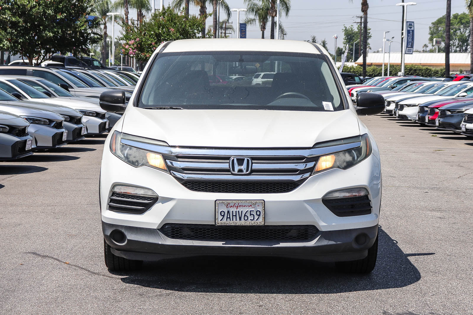 Used 2018 Honda Pilot LX image 2