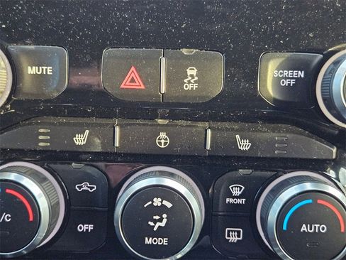 Certified 2020 RAM 3500 Big Horn w/ Night Edition image 32