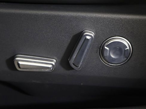 Used 2024 Lincoln Nautilus Premier w/ Equipment Group 102A AWD/4WD image 36