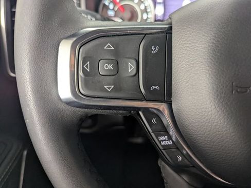 Used 2025 RAM 1500 Laramie AWD/4WD image 28