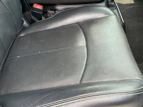 Used 2018 RAM 1500 Laramie w/ Convenience Group AWD/4WD image 11