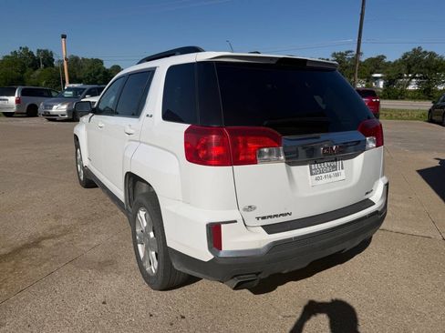 Used 2017 GMC Terrain SLE w/ Convenience Package AWD/4WD image 8