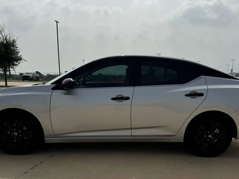 Used 2023 Nissan Sentra SV FWD image 10