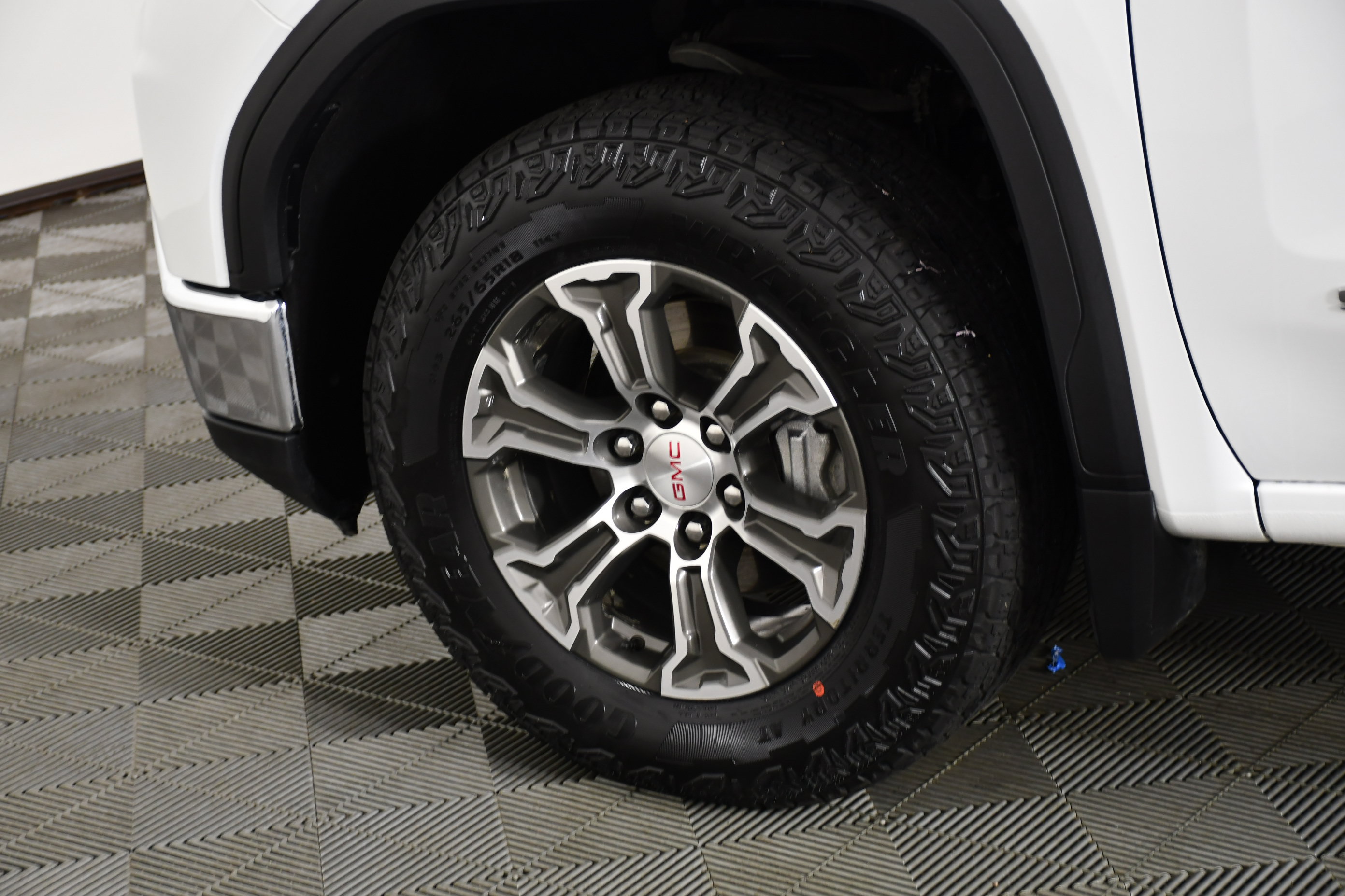 Used 2026 GMC Sierra 1500 SLT AWD/4WD image 55