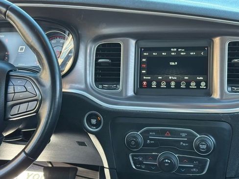 Used 2022 Dodge Charger SXT image 18
