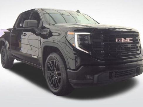 Used 2023 GMC Sierra 1500 Elevation AWD/4WD image 8