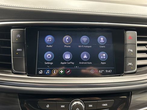 Used 2023 Buick Enclave Essence image 20