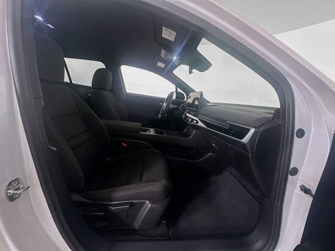 Used 2025 Honda Prologue EX image 30
