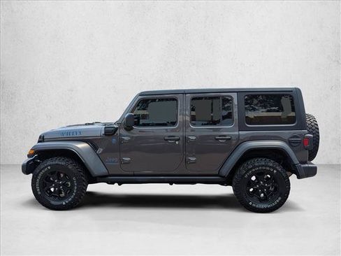 Used 2023 Jeep Wrangler Unlimited w/ Cold Weather Group AWD/4WD image 9