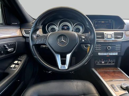 Used 2016 Mercedes-Benz E 350 Sedan image 6