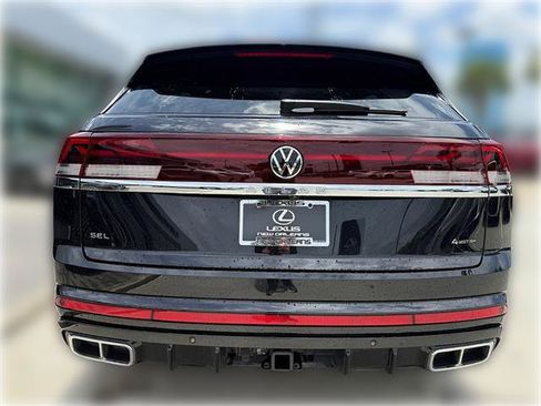 Used 2024 Volkswagen Atlas Cross Sport SEL R-Line AWD/4WD image 6