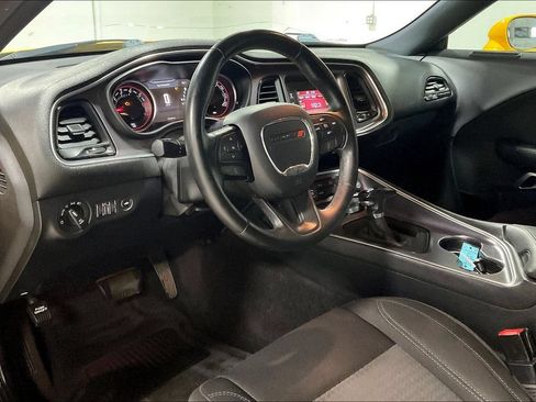 Used 2017 Dodge Challenger R/T RWD image 16