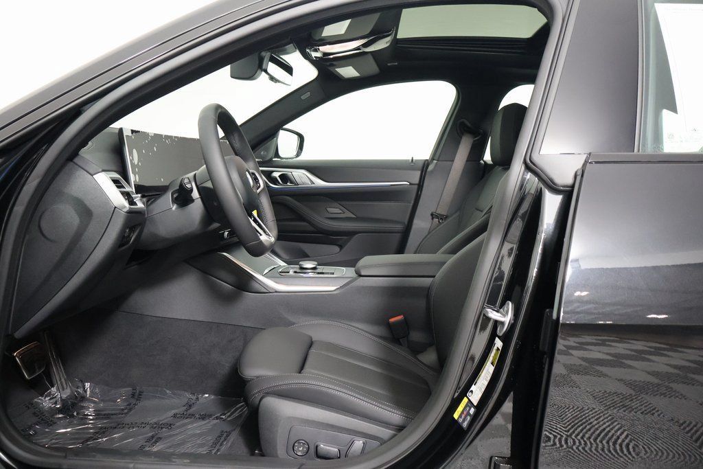New 2026 BMW i4 eDrive40 w/ M Sport Package RWD image 5