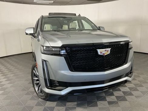 Used 2024 Cadillac Escalade ESV Sport Platinum AWD/4WD image 8