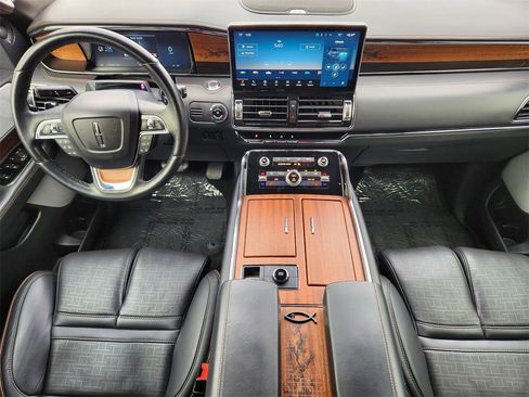 Used 2022 Lincoln Navigator Black Label image 24