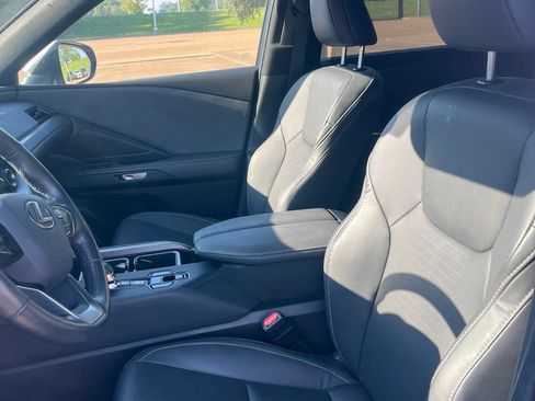Used 2025 Lexus TX 350 FWD w/ Technology Package image 5