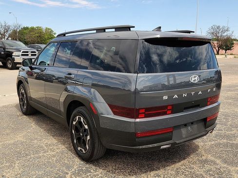 Used 2026 Hyundai Santa Fe SEL FWD image 2