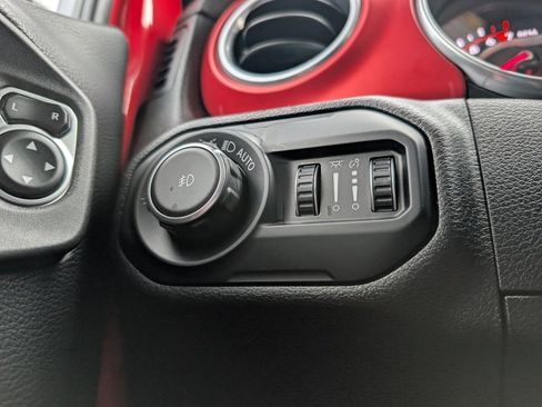 Used 2018 Jeep Wrangler Unlimited Rubicon image 34