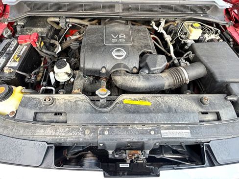 Used 2015 Nissan Titan SV w/ SV Value Truck Package AWD/4WD image 30