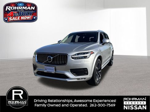 Used 2021 Volvo XC90 T6 Momentum w/ Protection Package Premier AWD/4WD image 1