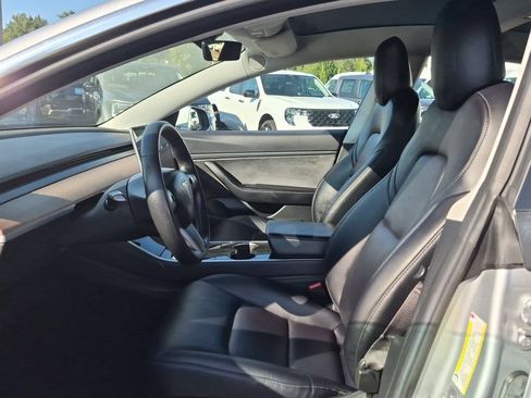 Used 2018 Tesla Model 3 Long Range RWD image 12