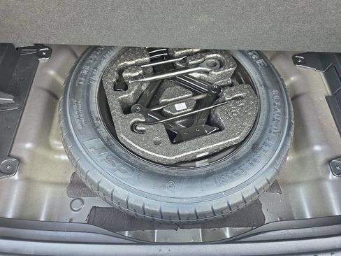 Used 2025 Hyundai Kona SEL FWD image 16