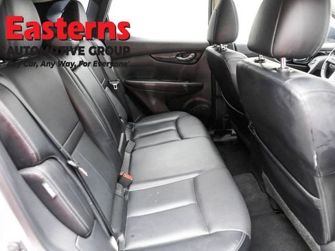 Used 2022 Nissan Rogue Sport SL w/ Premium Package AWD/4WD image 22