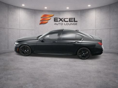 Used 2022 BMW 740i w/ M Sport Package RWD image 67