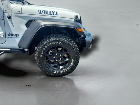 Used 2023 Jeep Wrangler Unlimited w/ Cold Weather Group AWD/4WD image 37