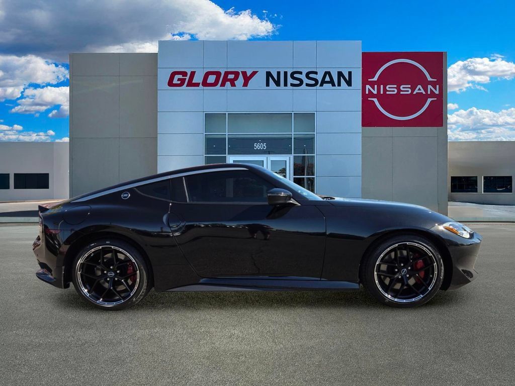 New 2027 Nissan Z Performance RWD image 4