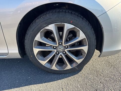 Used 2014 Honda Accord Sport image 10