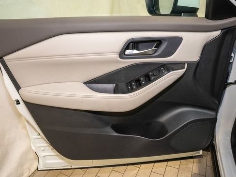 Certified 2023 Nissan Rogue SV w/ SV Premium B Package image 13