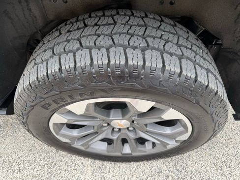 Used 2015 Chevrolet Tahoe LTZ image 9