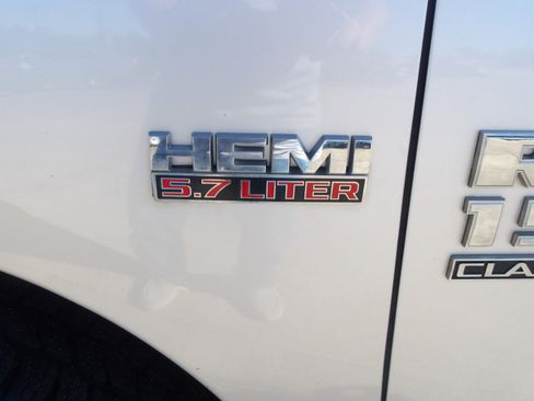 Used 2019 RAM 1500 Lone Star image 28