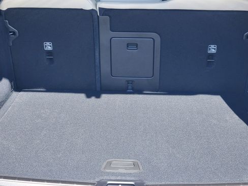 New 2026 Volvo XC60 B5 Ultra w/ Protection Package Premier image 20