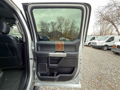 Used 2019 Ford F150 Lariat w/ Equipment Group 501A Mid image 12