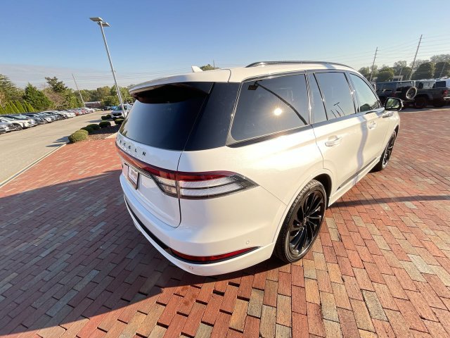 Used 2023 Lincoln Aviator Black Label w/ Jet Package AWD/4WD image 35