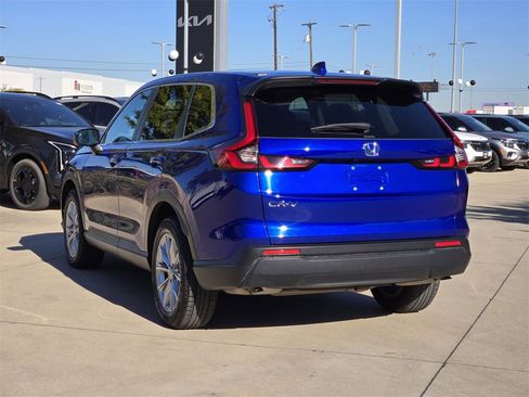 Used 2024 Honda CR-V EX image 3