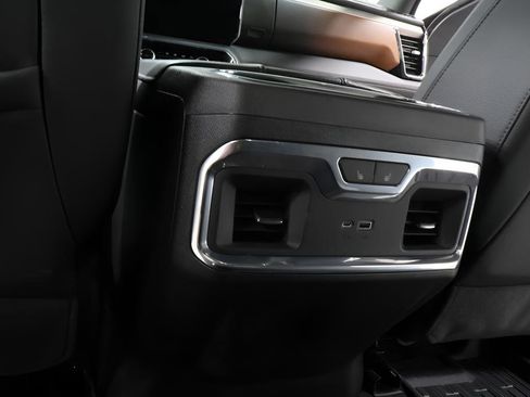 Used 2024 GMC Sierra 1500 Denali AWD/4WD image 27