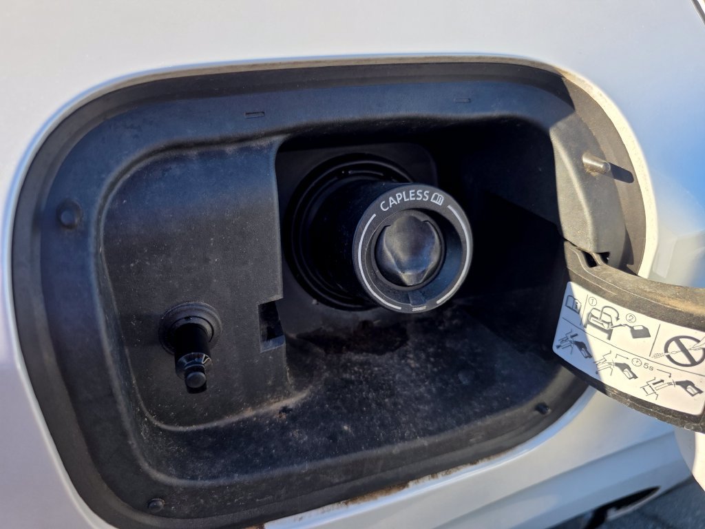 Used 2026 Nissan Sentra SR w/ SR Premium Package FWD image 35